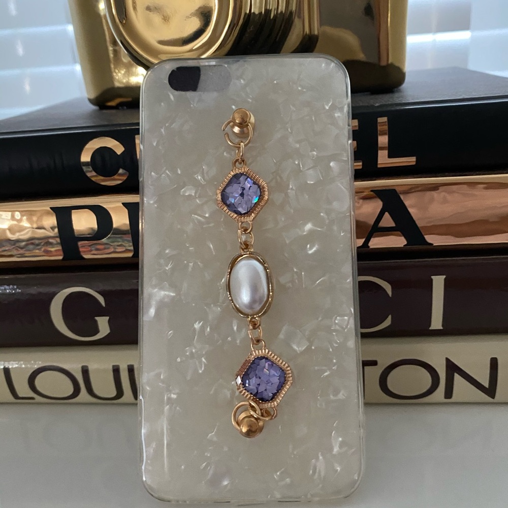 iPhone 6 phone case.
